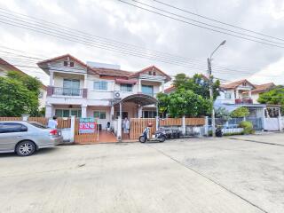 Exterior view of a residential building with driveway