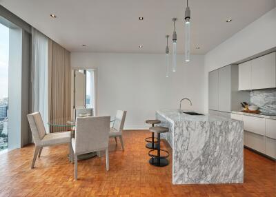 Modern kitchen with dining area