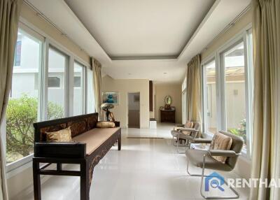 5 Bedroom House for sale in Baan Talay Pattaya, Na Jomtien