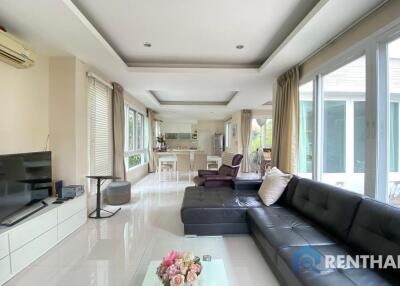 5 Bedroom House for sale in Baan Talay Pattaya, Na Jomtien