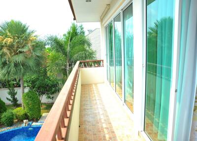 House For sale 4 bedroom 238 m² with land 692 m² in Baan Dusit Pattaya Lake, Pattaya