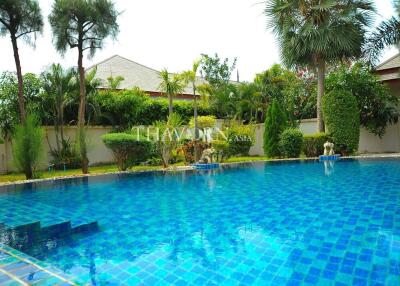 House For sale 4 bedroom 238 m² with land 692 m² in Baan Dusit Pattaya Lake, Pattaya