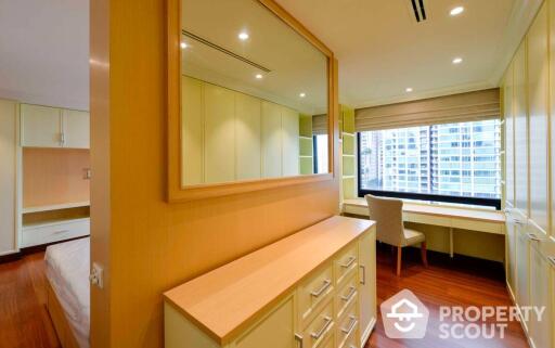 3-BR Condo at Somkid Gardens Condominium near BTS Chit Lom (ID 513204)