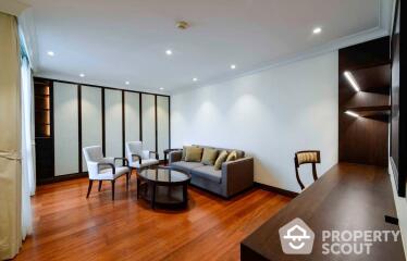 3-BR Condo at Somkid Gardens Condominium near BTS Chit Lom (ID 513204)