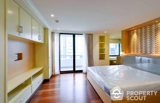 3-BR Condo at Somkid Gardens Condominium near BTS Chit Lom (ID 513204)