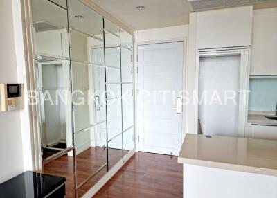 Condo at Aguston Sukhumvit 22 for sale