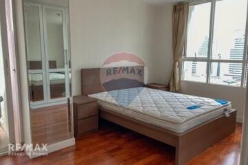 Spacious 3 Bed Condo for Rent near BTS Chit Lom (9 Mins Walk)