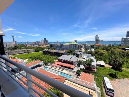 1 Bedroom Condo in Pattaya Hill Resort Pratumnak C011809