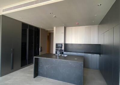 3 Bed 3 Bath 135.96 SQ.M. Hyde Heritage Thonglor