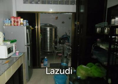 Town House for Sale in NgamCharoen 7 Soi Nurnplubwan