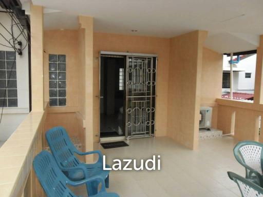 Town House for Sale in NgamCharoen 7 Soi Nurnplubwan