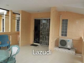 Town House for Sale in NgamCharoen 7 Soi Nurnplubwan