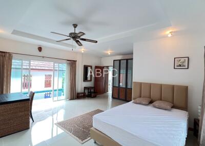 Impress House 2 Bedrooms  Pool Villa in East Pattaya