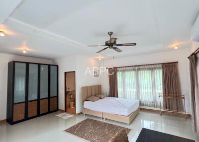 Impress House 2 Bedrooms  Pool Villa in East Pattaya