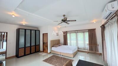 Impress House 2 Bedrooms  Pool Villa in East Pattaya