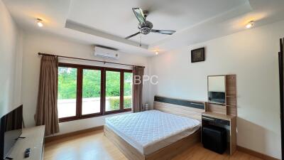 Impress House 2 Bedrooms  Pool Villa in East Pattaya