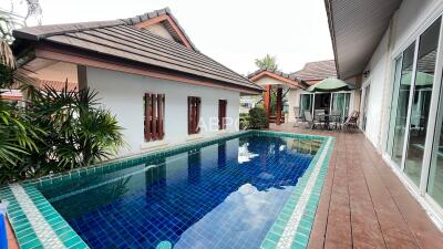 Impress House 2 Bedrooms  Pool Villa in East Pattaya