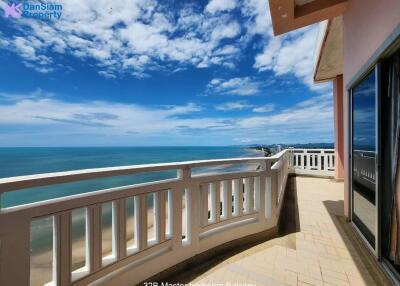 Beachfront condo in Cha-am at Springfield Beach Condominium