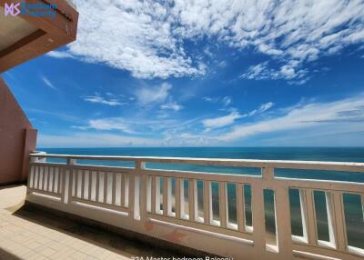 Beachfront condo in Cha-am at Springfield Beach Condominium