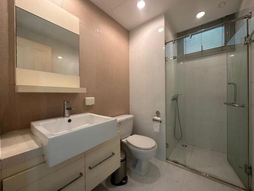 2-bedroom spacious condo for sale in Phromphong area