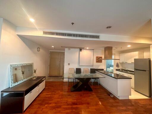 2-bedroom spacious condo for sale in Phromphong area