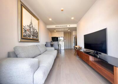 2-bedroom modern condo for sale in Siam area