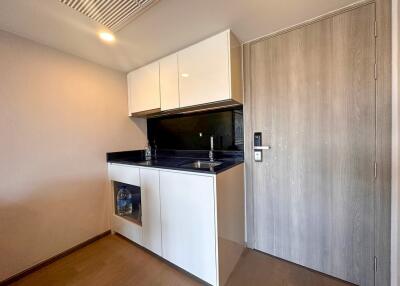 2-bedroom modern condo for sale in Siam area