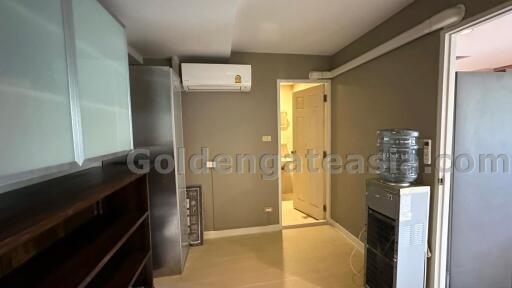 3 Bedrooms plus Study Condo, Wireless Road, Lumphini, Pathumwan