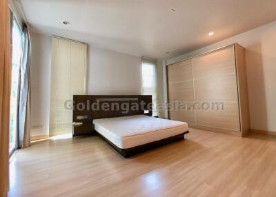 3 Bedrooms Furnished Apartment - Sukhumvit 24