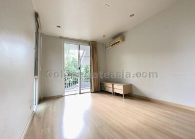 3 Bedrooms Furnished Apartment - Sukhumvit 24