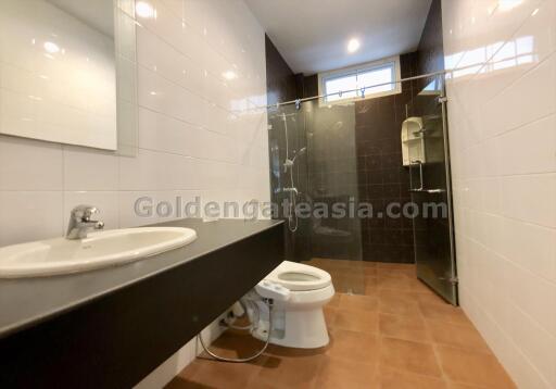 3 Bedrooms Furnished Apartment - Sukhumvit 24