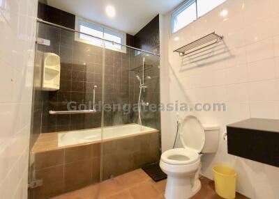 3 Bedrooms Furnished Apartment - Sukhumvit 24