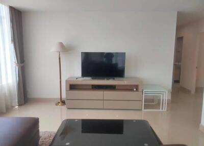 Siri Residence 3 bedroom condo for rent