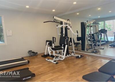 Spacious 4 Bedroom Condo near BTS Asoke with Modern Amenities