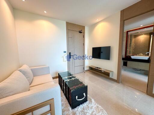 1 Bedroom Condo in The Riviera Ocean Drive Jomtien C011816