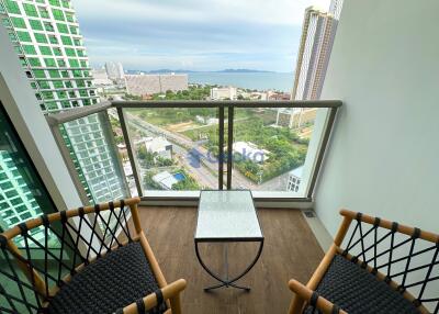 1 Bedroom Condo in The Riviera Ocean Drive Jomtien C011816