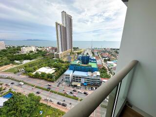 1 Bedroom Condo in The Riviera Ocean Drive Jomtien C011816