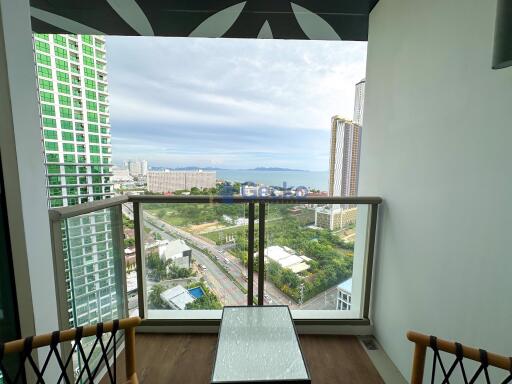 1 Bedroom Condo in The Riviera Ocean Drive Jomtien C011816