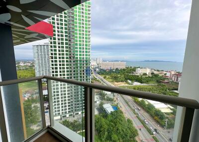 1 Bedroom Condo in The Riviera Ocean Drive Jomtien C011816