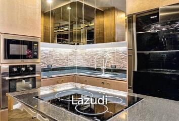 2 Bed 2 Bath 72 SQ.M at Circle Condominium