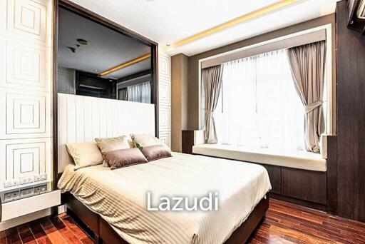 2 Bed 2 Bath 72 SQ.M at Circle Condominium