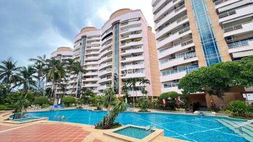 Large 2 bedroom Condo in Chateau Dale Jomtien For Rent