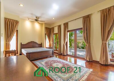 For Sale and For rent ! Pool villa with Thai and Balinese design elements. 2 beds 3baths Located Na jomtien