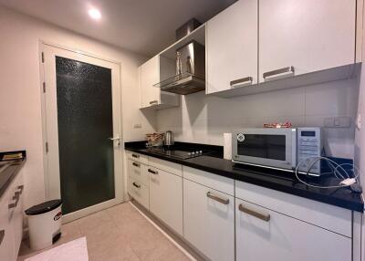 2-bedroom spacious condo for sale in Phromphong area