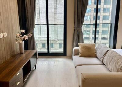 1-BR Condo at Noble Ploenchit near BTS Phloen Chit