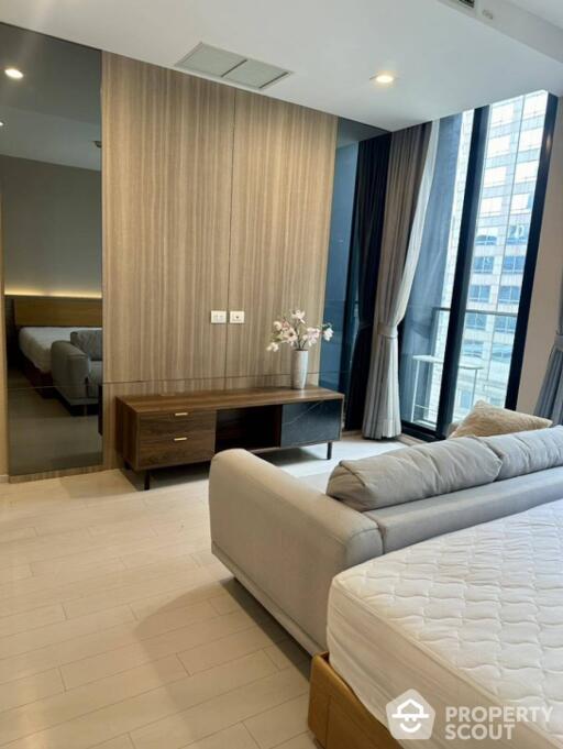 1-BR Condo at Noble Ploenchit near BTS Phloen Chit