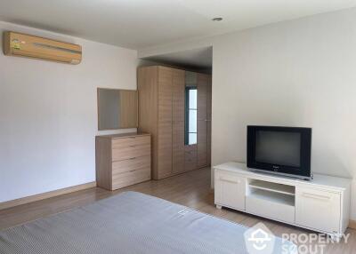 2-BR Apt. near MRT Queen Sirikit National Convention Centre