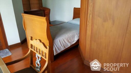 2-BR Townhouse near BTS Ekkamai