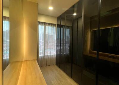 1-BR Condo at Savvi Phahol 2 near BTS Ari