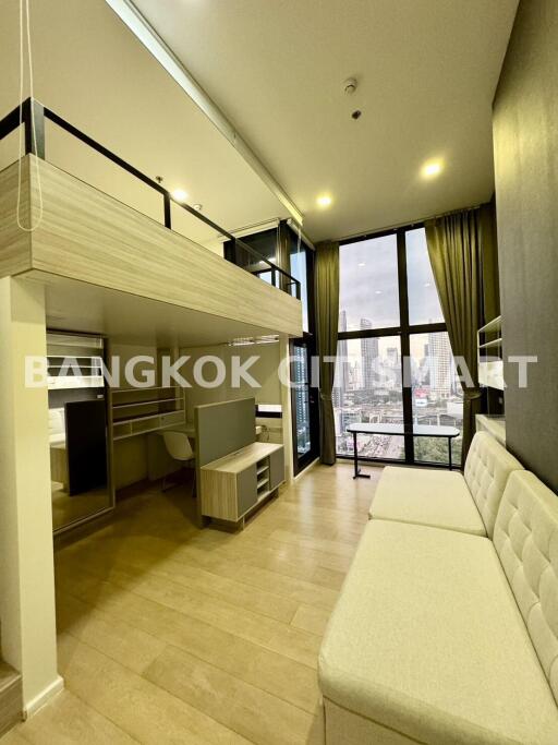 Condo at Chewathai Residence Asoke for rent